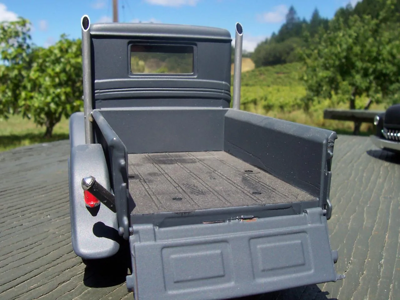 53405 ford diecast unboxing step1