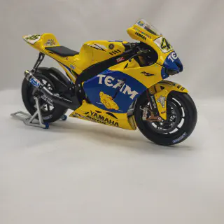 /img/53441-collecting-yamaha-diecast.webp