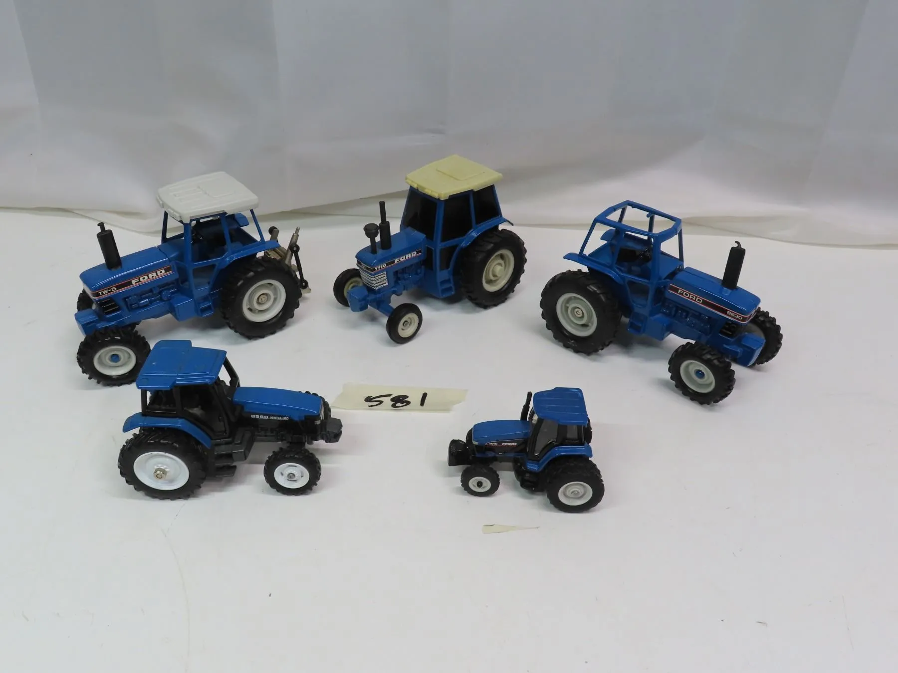 53456 diecast tractor detail