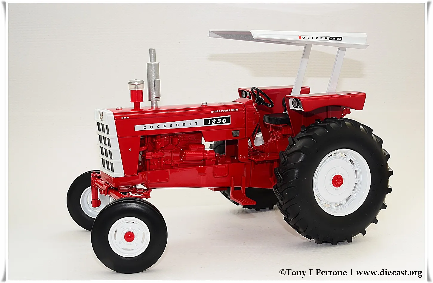 53456 diecast tractor display