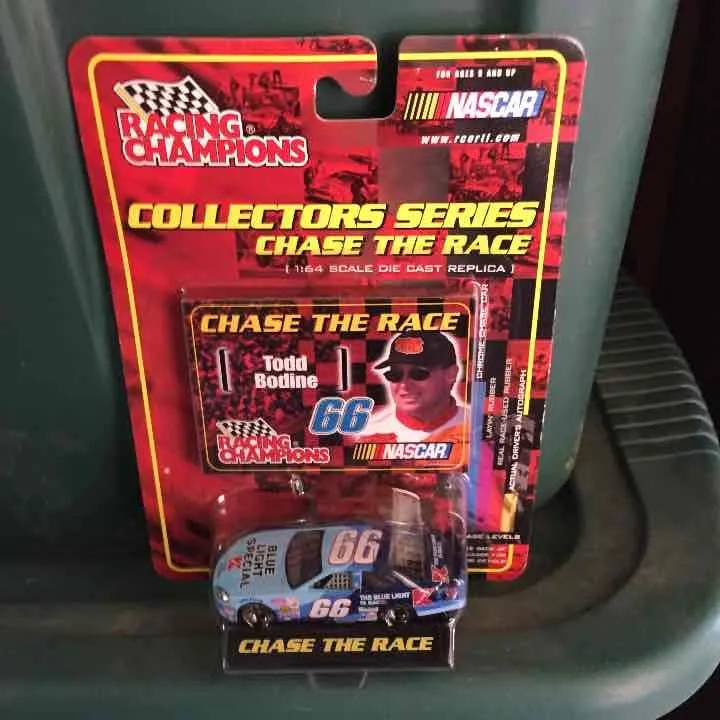 53509 back the blue nascar diecast main