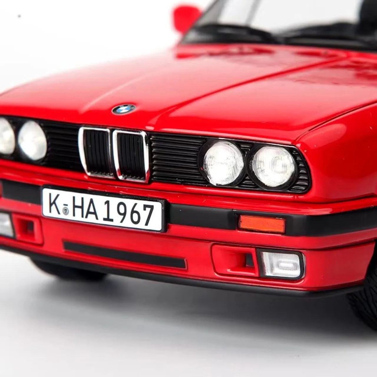 /img/53517-diecast-bmw-318i-collection.webp
