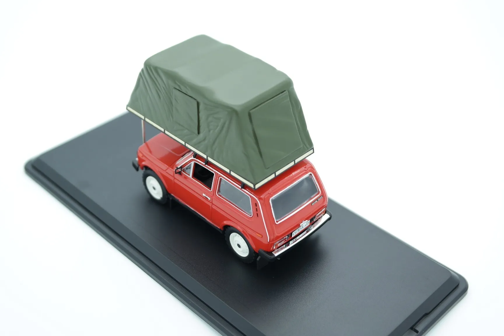 53530 lada niva diecast scale