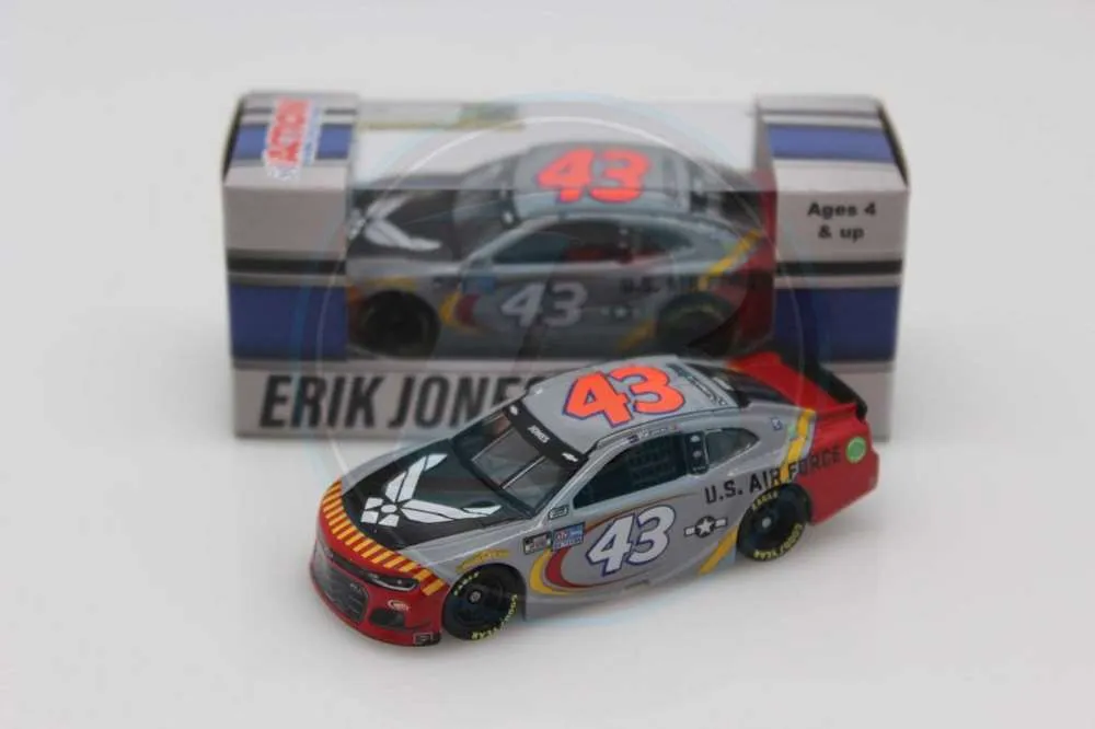 53546 erik jones diecast truck 4