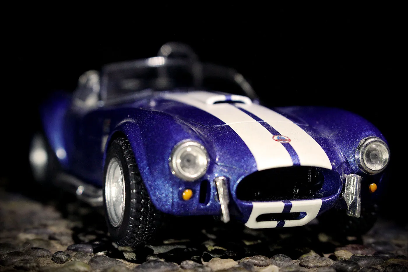 53568 diecast car materials