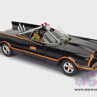 /img/53647-batman-car-diecast-1966-display.webp