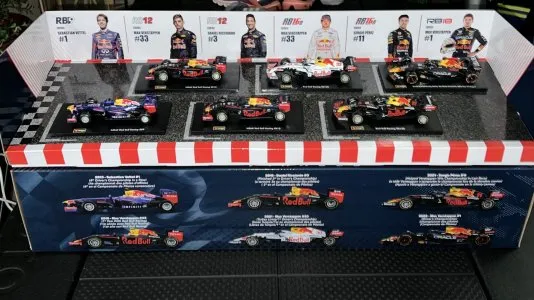 53670 costco diecast car aisle