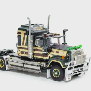 /img/53685-diecast-truck-details.webp