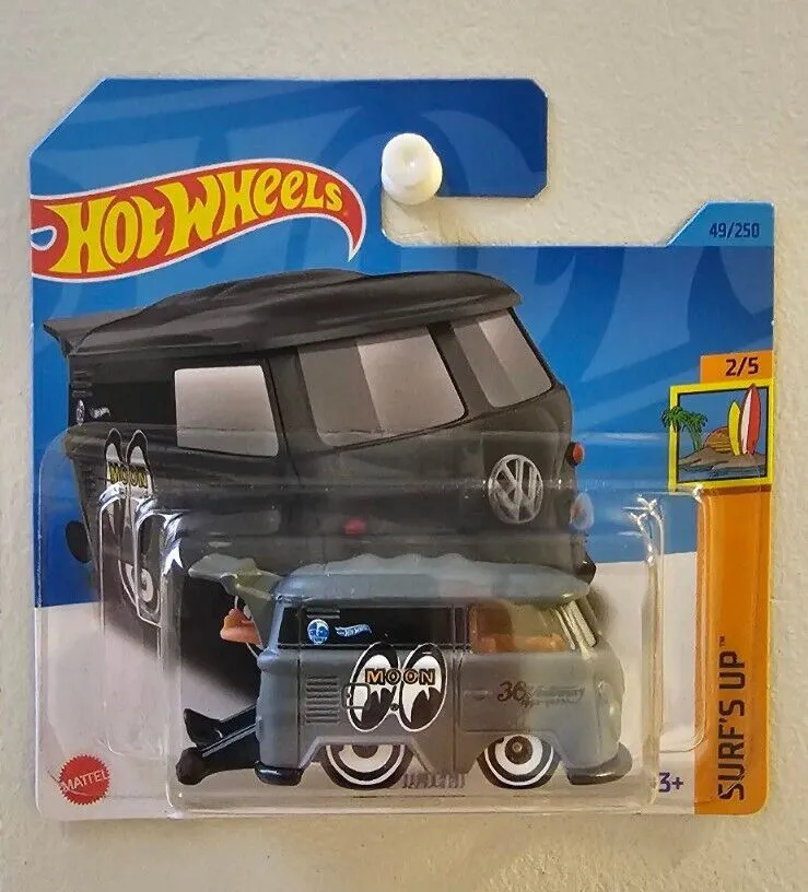 53704 diecast car opening features