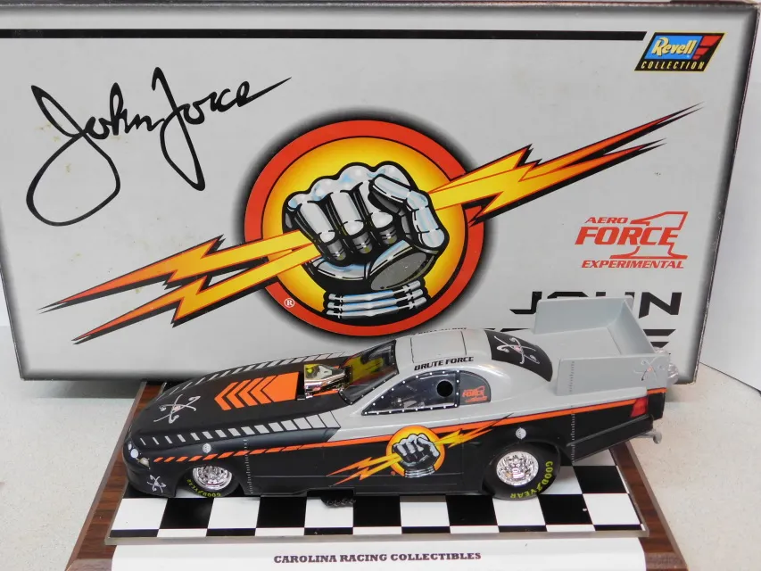 53724 john force 2010 castrol gtx