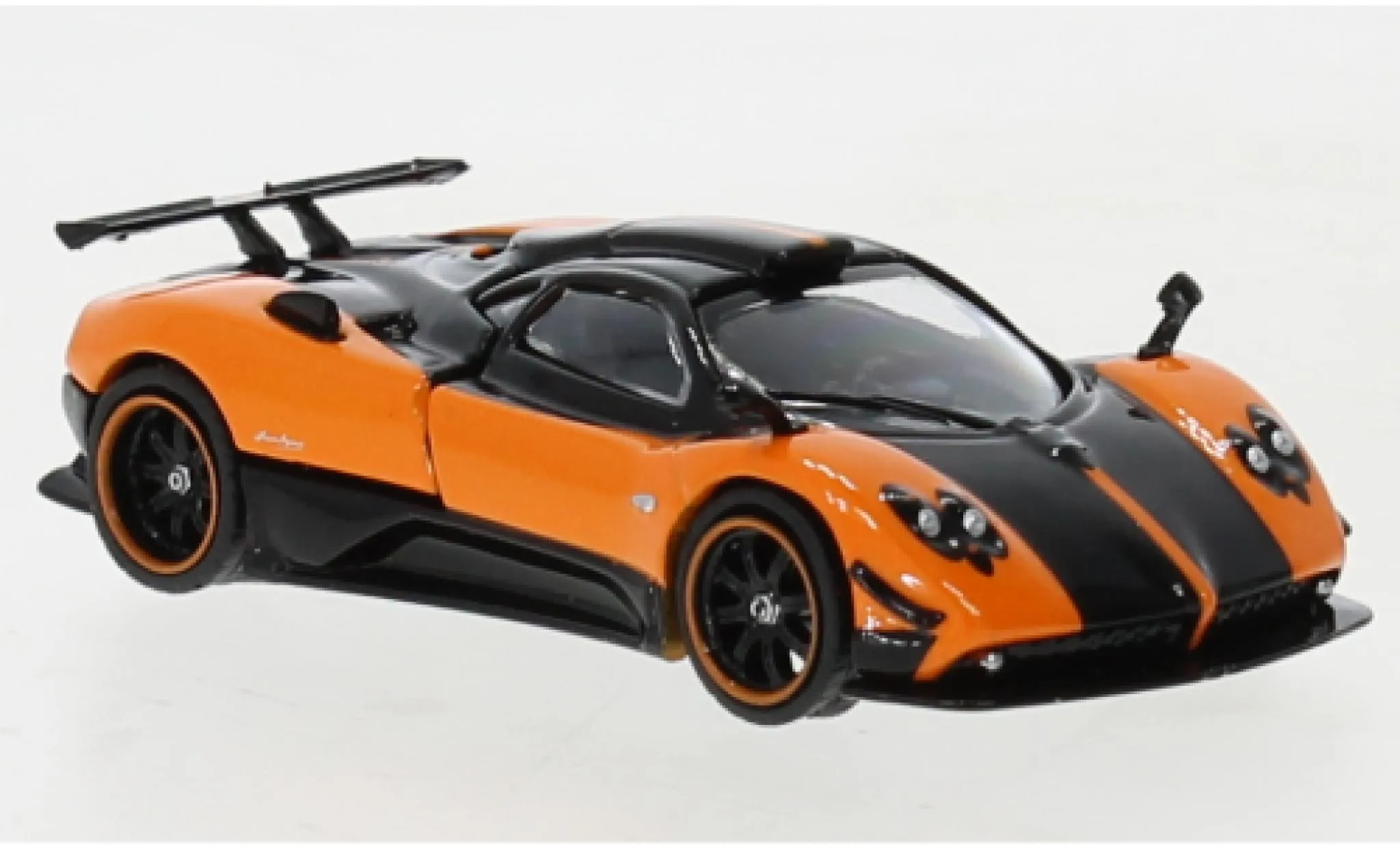 /img/53730-zonda-diecast-collection.webp