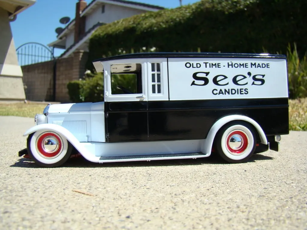 53735 diecast dodge truck display