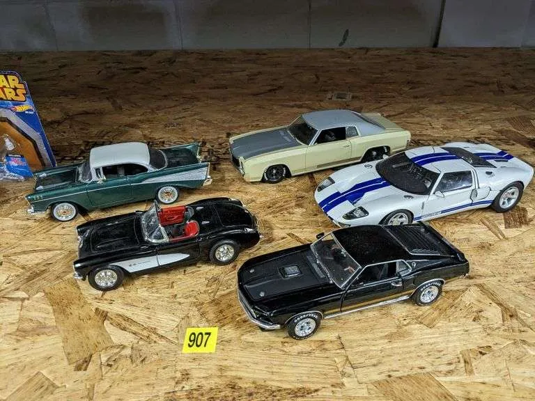 53753 large scale diecast cars collection