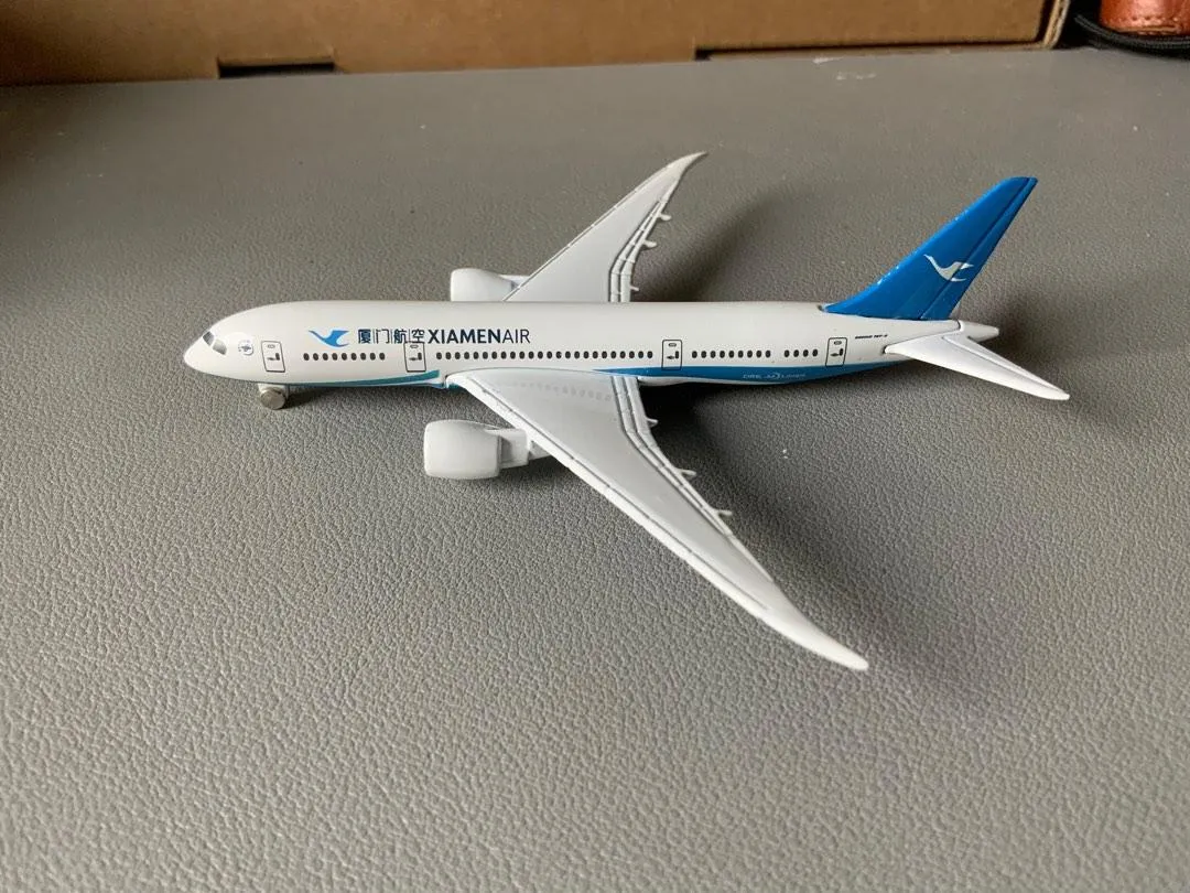 53785 diecast airplane quality